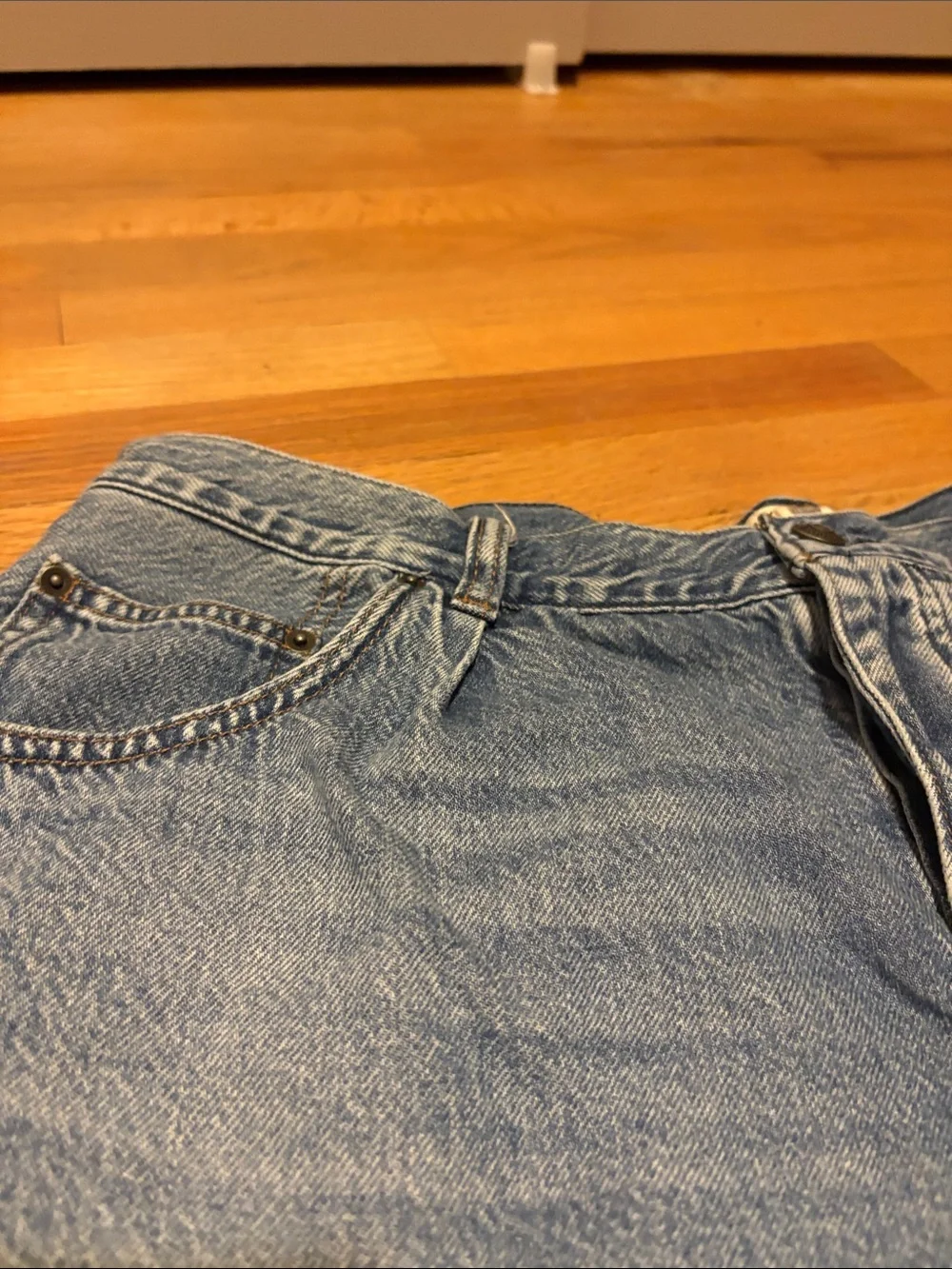 Classic High-Rise Raw Hem Denim Shorts - Madewell - Picture 2 of 6